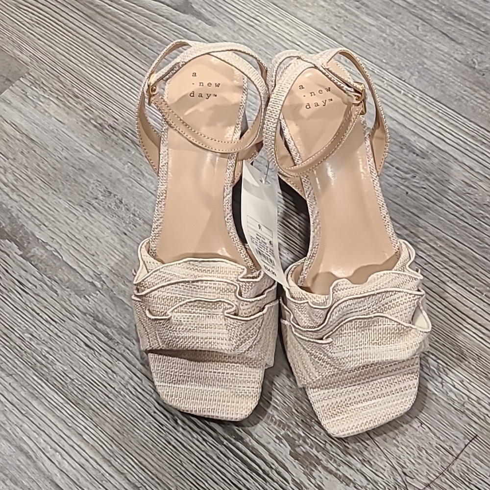 A New Day Stassi Raffia Ruffle Heels Size - Picture 5 of 8